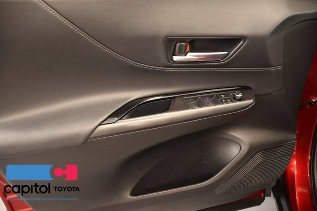 Certified 2021 Toyota Venza LE w/ Carpet Mat Package (TMS) AWD/4WD image 10
