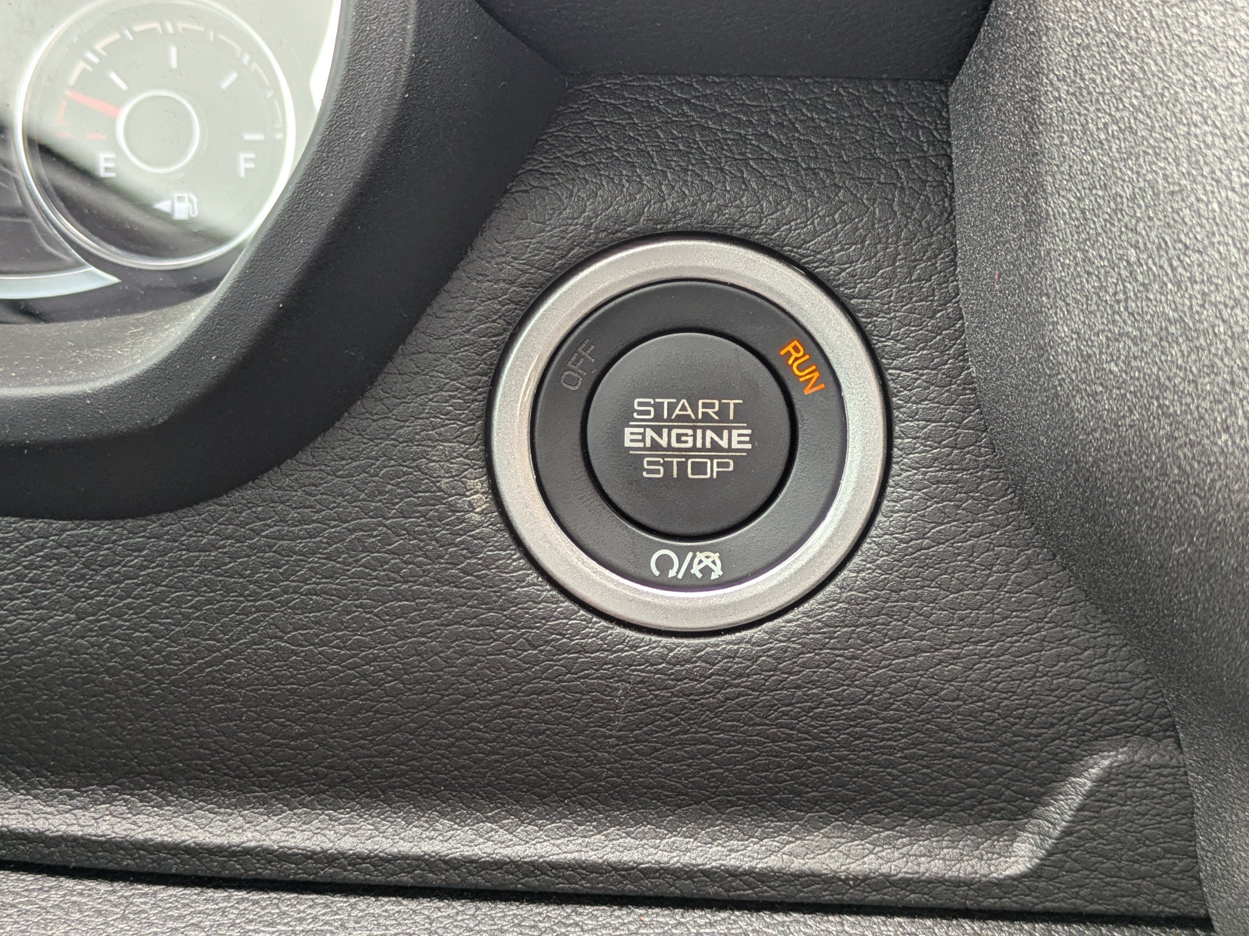 Used 2025 RAM 1500 Warlock AWD/4WD image 35