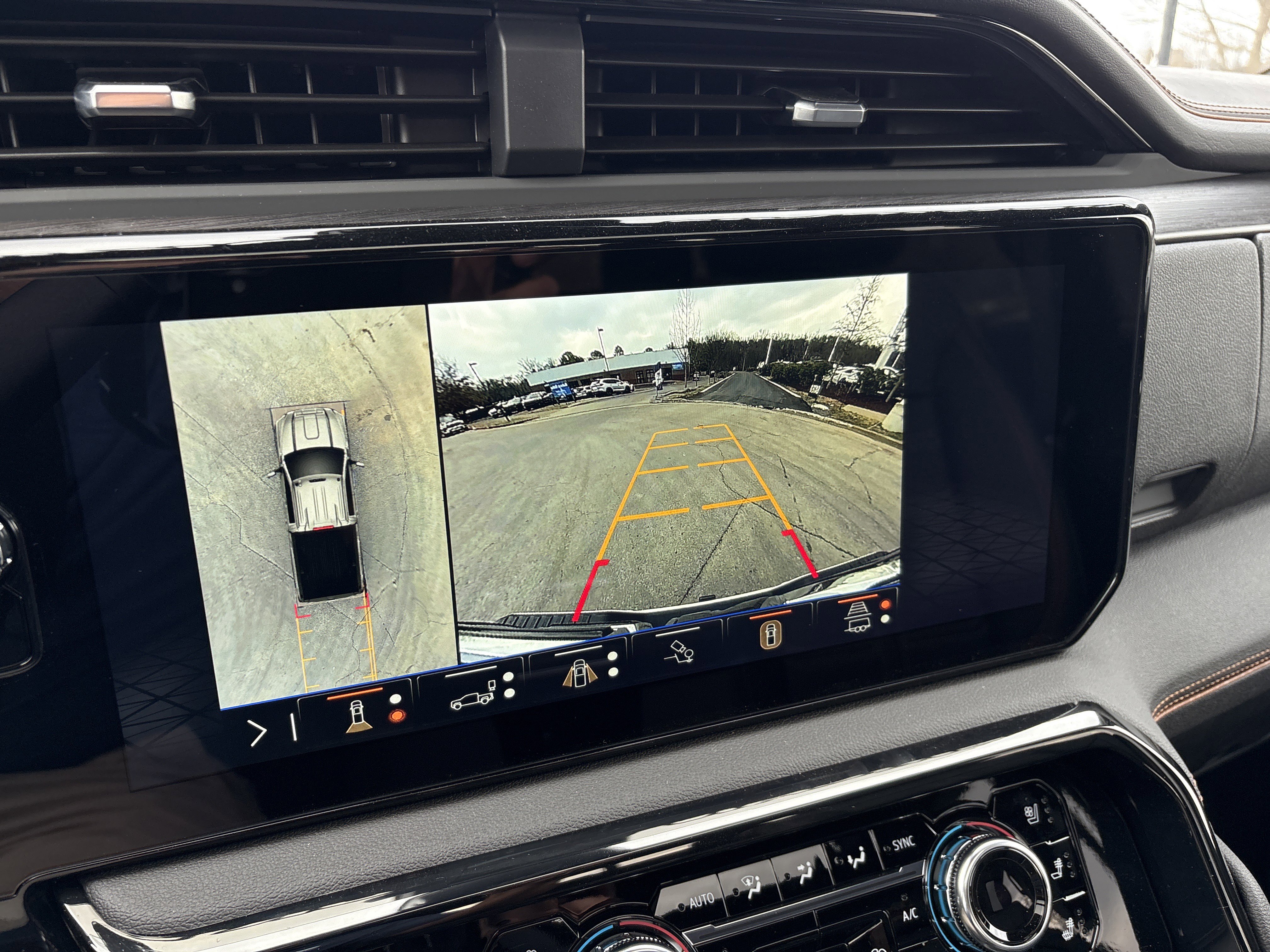 New 2026 GMC Sierra 2500 AT4 w/ Technology Package image 24