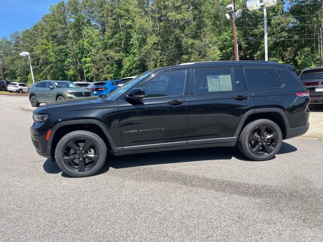Used 2023 Jeep Grand Cherokee L Laredo AWD/4WD image 37