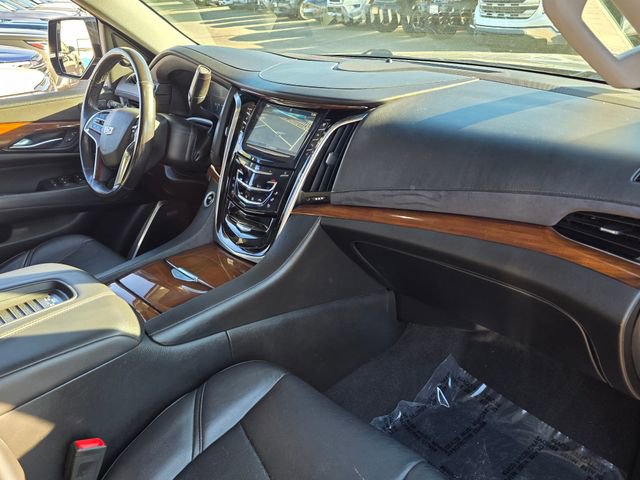 Used 2019 Cadillac Escalade Premium Luxury AWD/4WD image 9