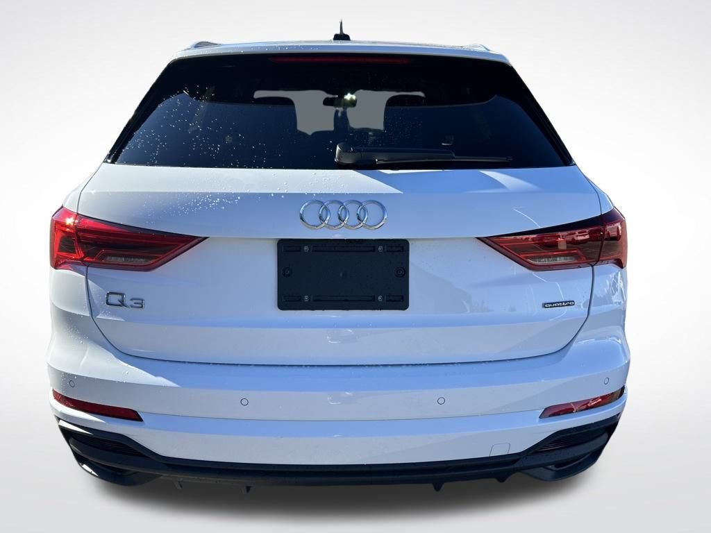 New 2025 Audi Q3 2.0T Premium image 3
