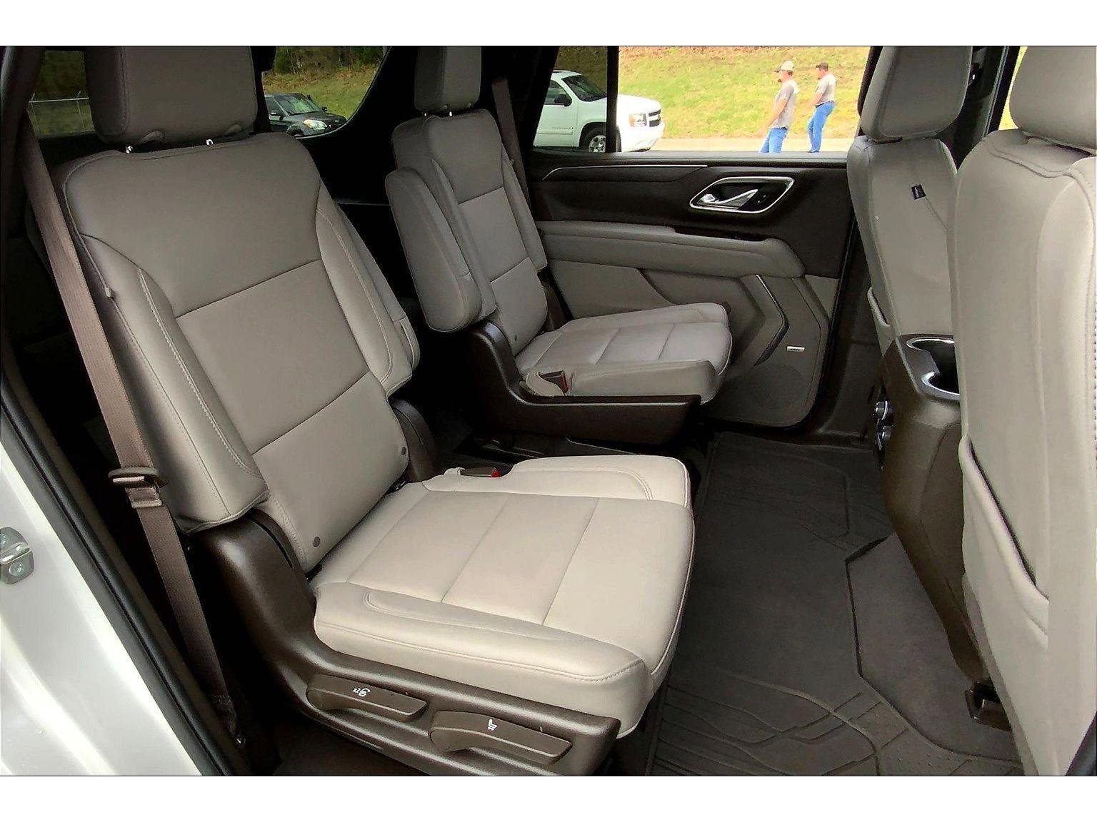 Used 2024 Chevrolet Tahoe LT w/ LT Signature Package image 24