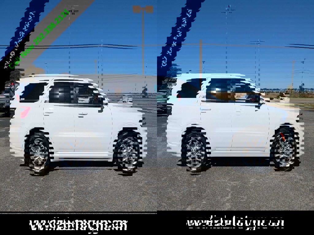 Used 2023 Dodge Durango GT image 2