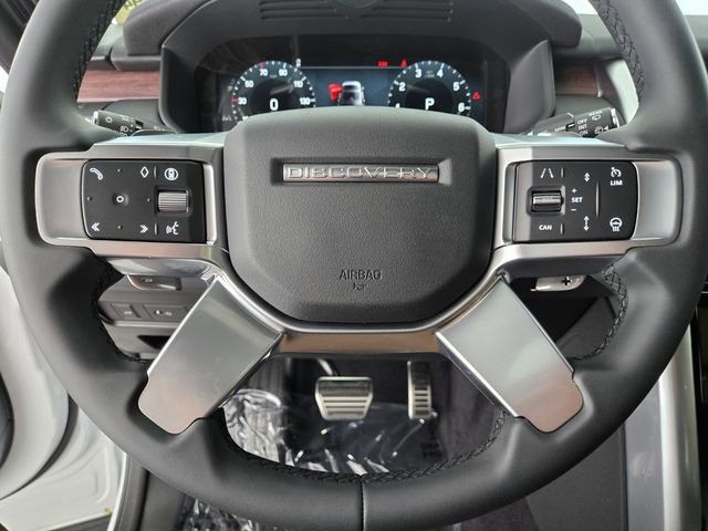 New 2025 Land Rover Discovery Dynamic SE image 21