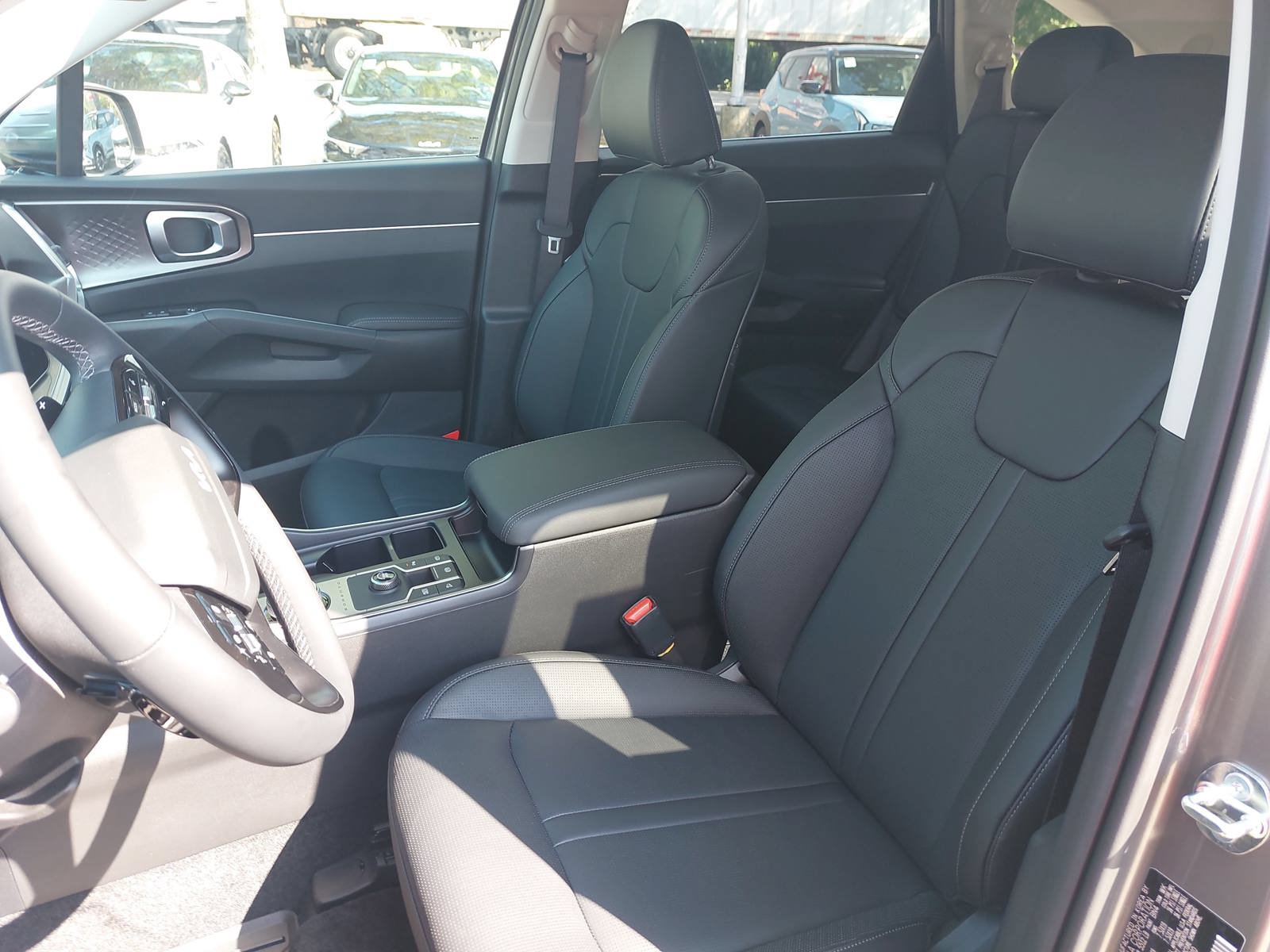 New 2026 Kia Sorento EX w/ EX Premium Package FWD image 15