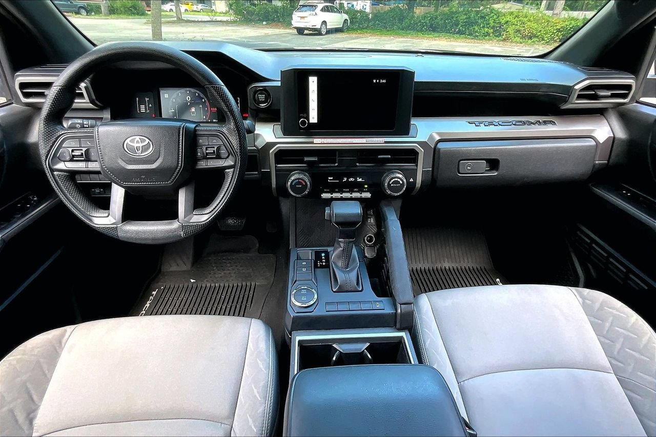 Used 2025 Toyota Tacoma SR5 RWD image 7