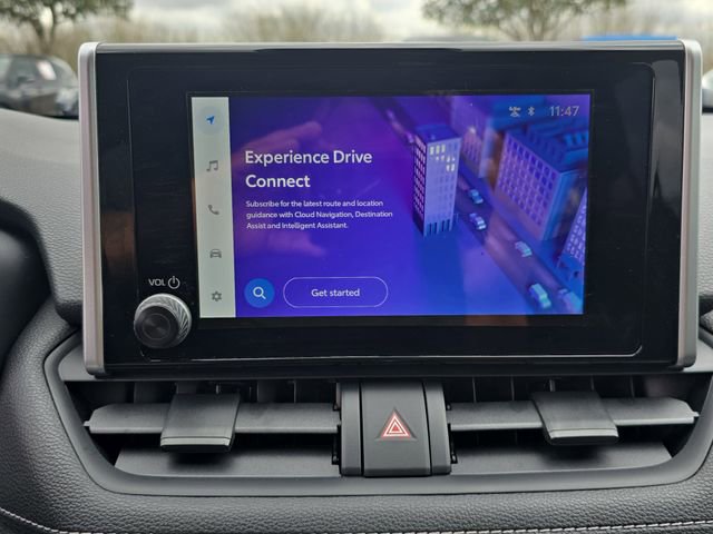 Used 2025 Toyota RAV4 LE image 21