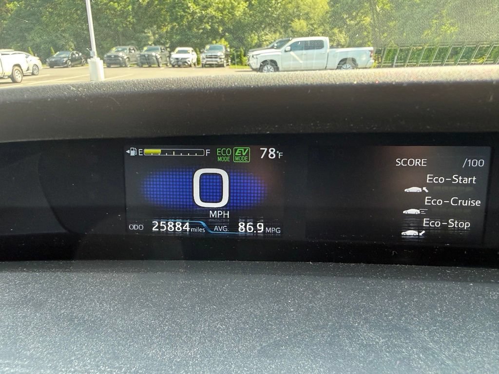 Used 2021 Toyota Prius Prime LE FWD image 4