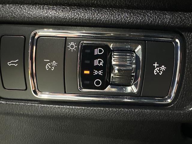 Used 2022 Lincoln Corsair Reserve w/ Sport Package image 33