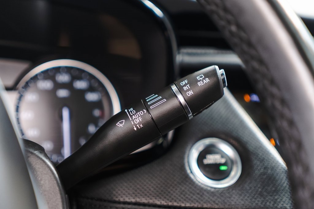 Used 2022 Cadillac XT5 Premium Luxury w/ LPO, Floor Liner Package image 22