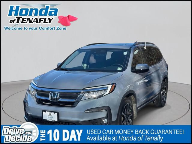 Certified 2022 Honda Pilot Touring image 2