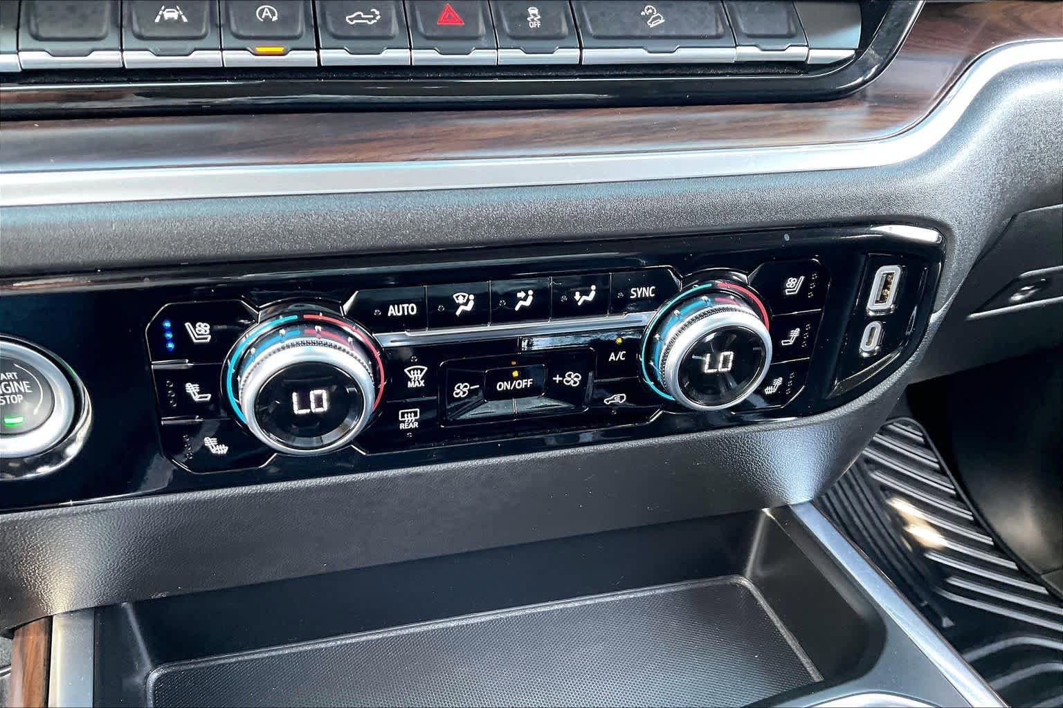 Used 2022 GMC Sierra 1500 SLT w/ SLT Convenience Package image 31