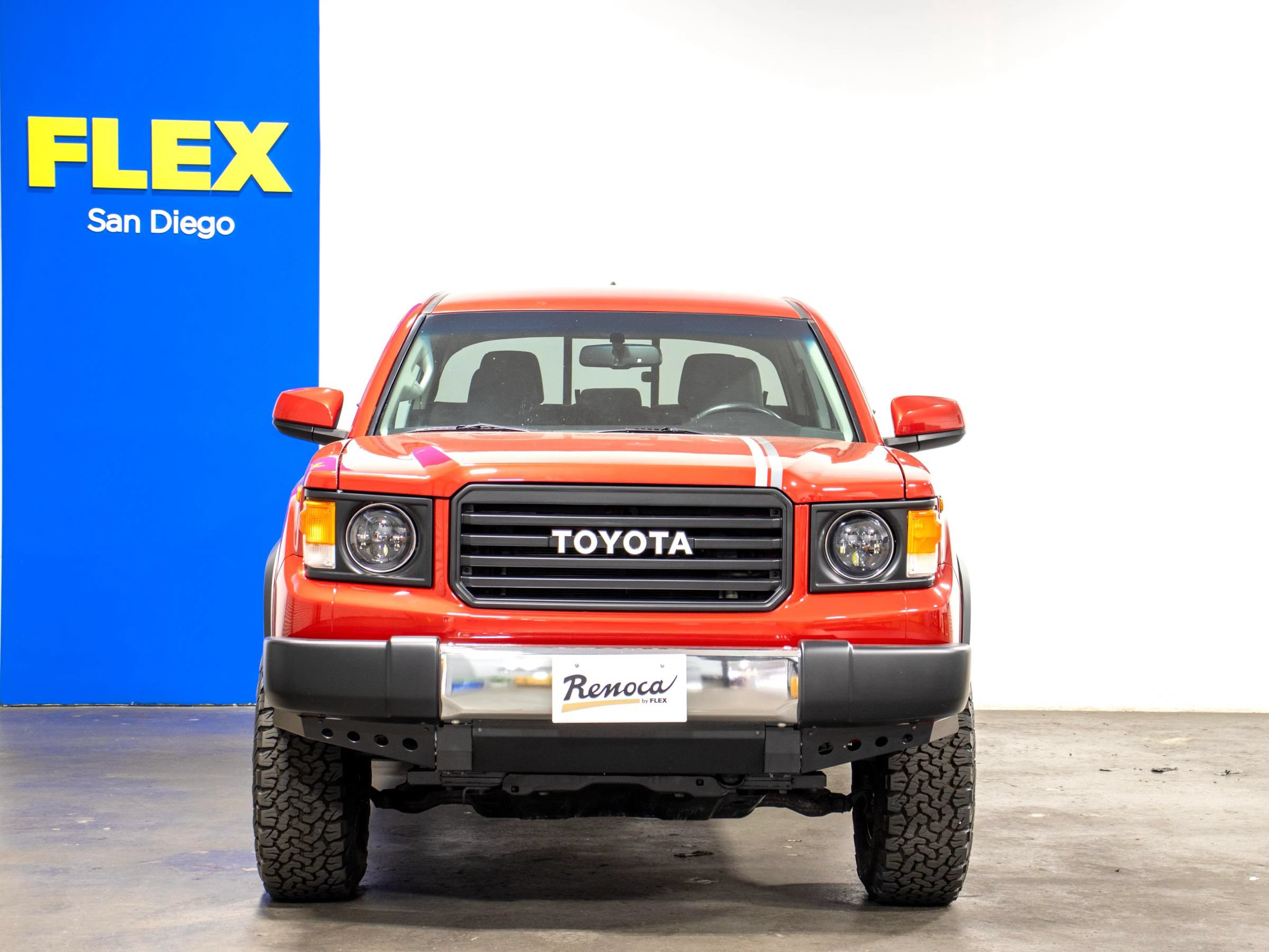 Used 2017 Toyota Tacoma SR5 RWD image 8
