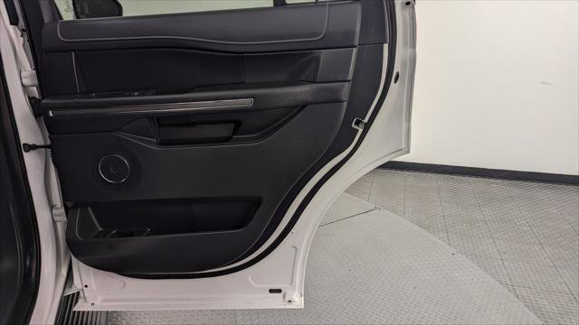 Used 2024 Ford Expedition XLT image 19
