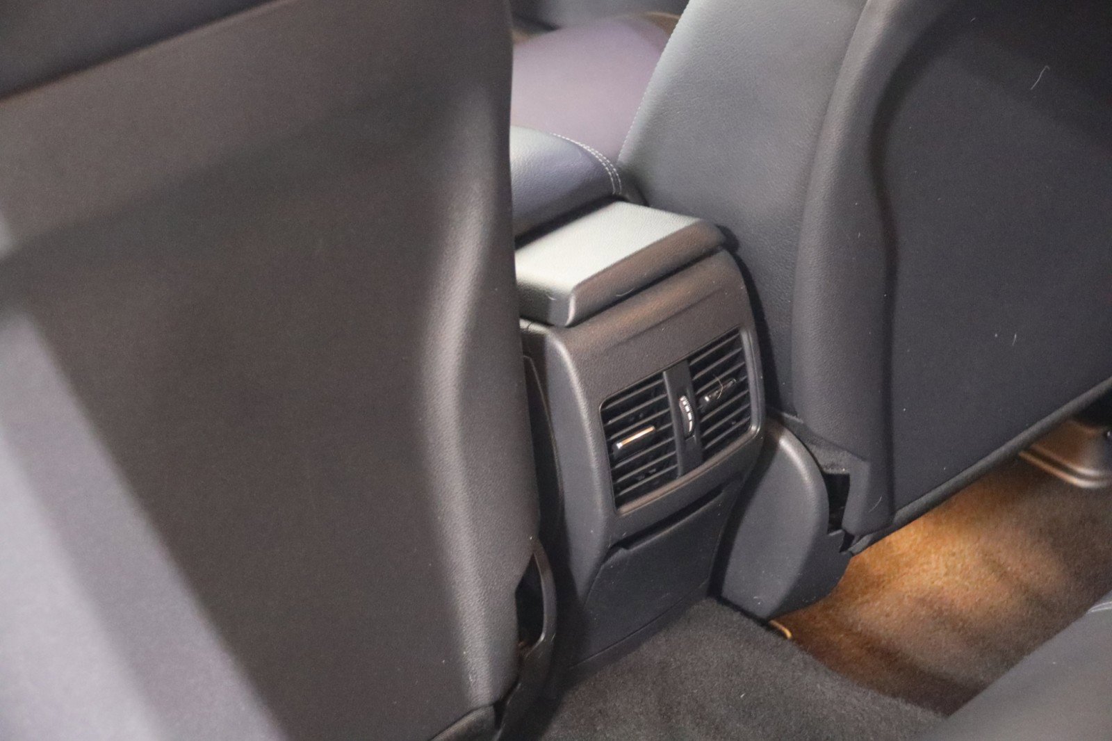 Used 2015 Mercedes-Benz GLA 45 AMG 4MATIC image 44