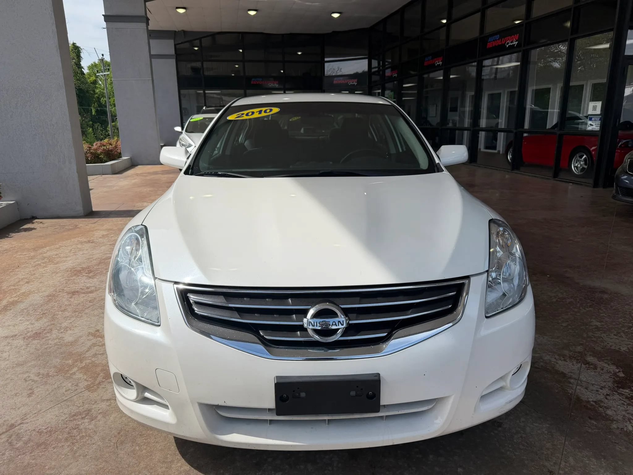 Used 2010 Nissan Altima 2.5 S FWD image 2