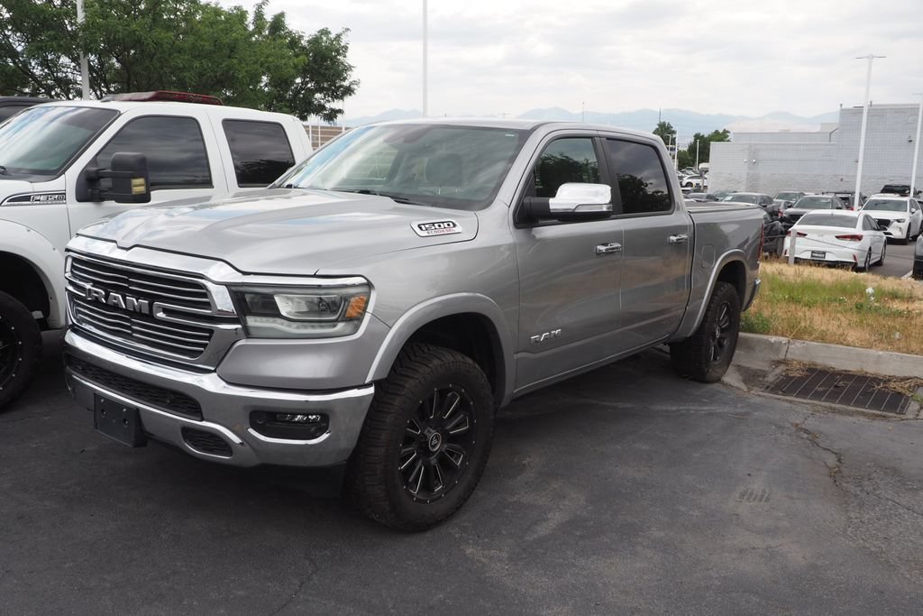 Used 2022 RAM 1500 Laramie AWD/4WD image 2