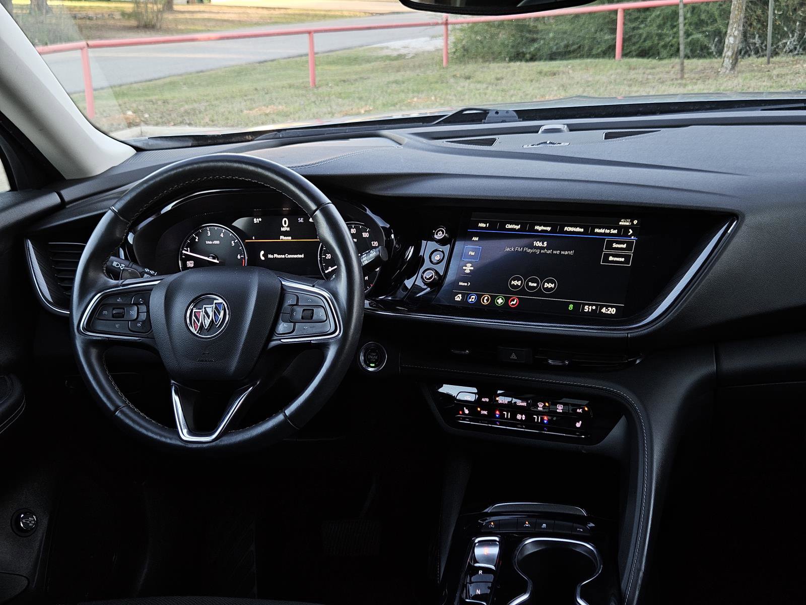 Used 2023 Buick Envision Essence image 31