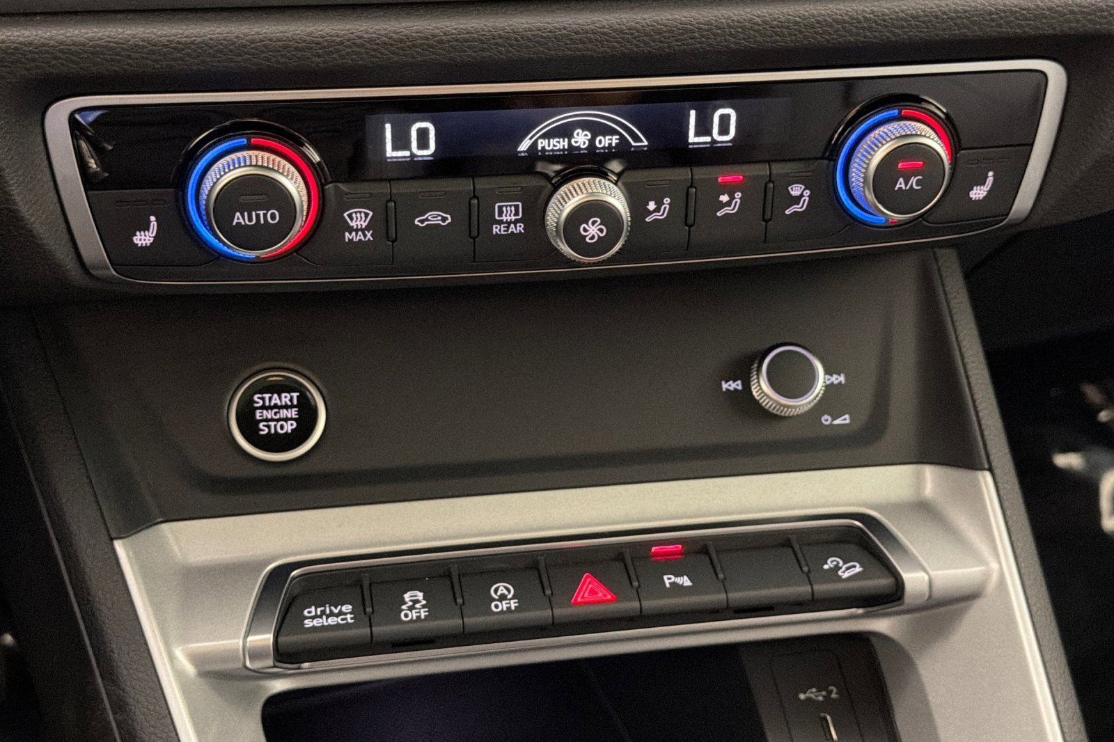 Used 2023 Audi Q3 2.0T Premium w/ Convenience Package image 19