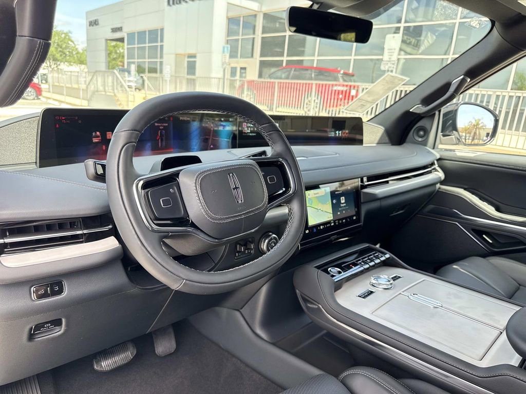 New 2026 Lincoln Navigator Reserve w/ Jet Appearance Package AWD/4WD image 34