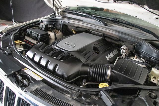 Used 2012 Jeep Grand Cherokee Overland AWD/4WD image 29