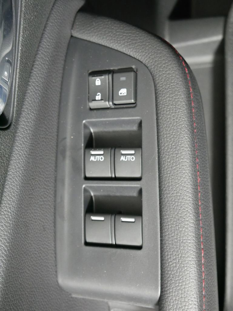 Certified 2025 Honda Ridgeline Black Edition image 30