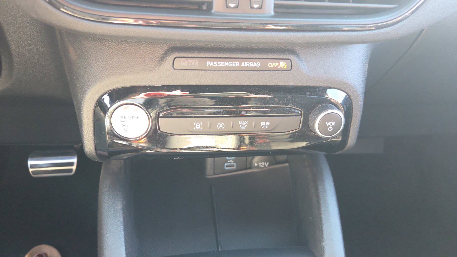Used 2023 Ford Escape ST-Line w/ Tech Pack #1 AWD/4WD image 12