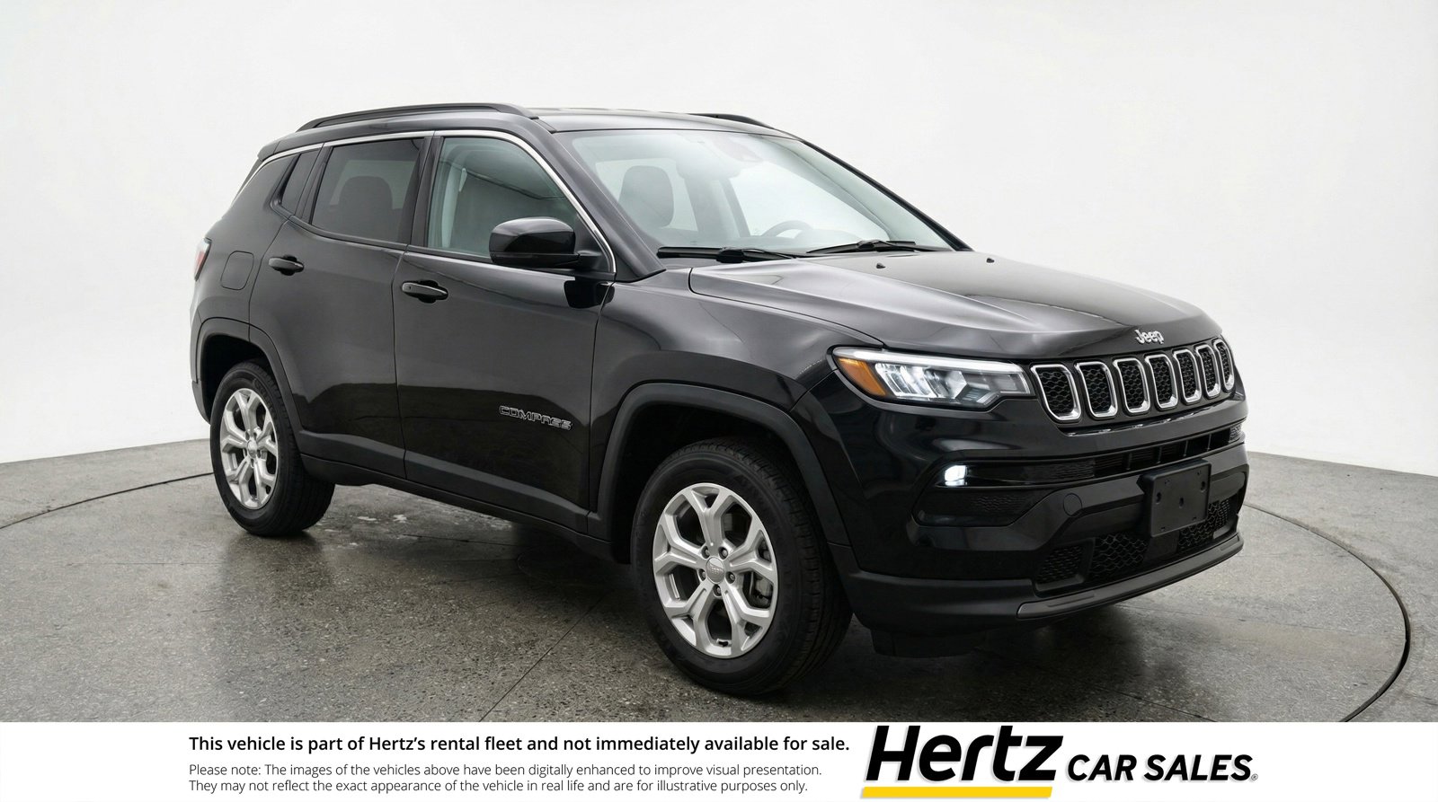Used 2025 Jeep Compass Latitude image 1