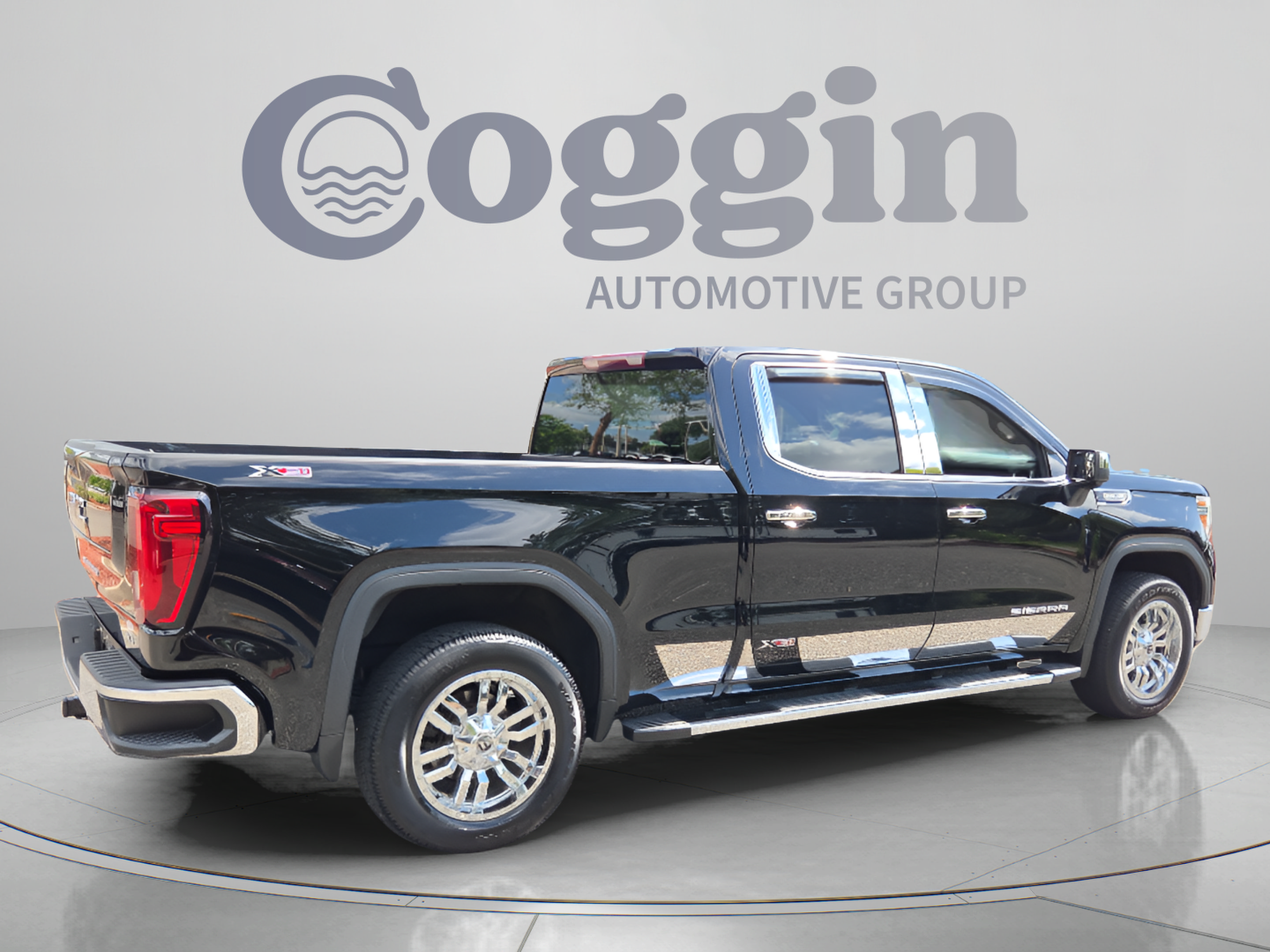 Certified 2021 GMC Sierra 1500 SLT w/ X31 Off-Road Package AWD/4WD image 5
