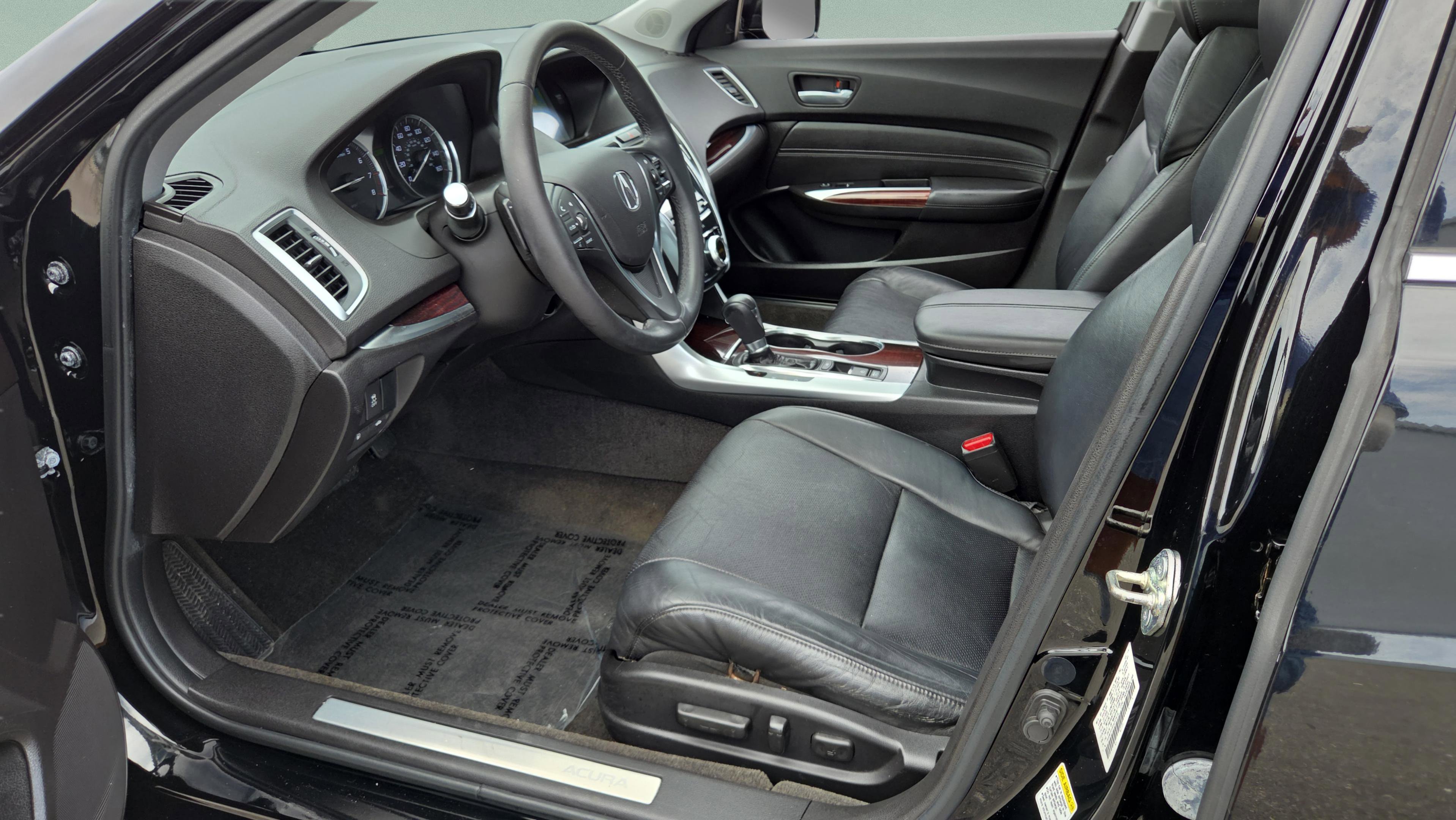 Used 2015 Acura TLX w/ Technology Package FWD image 9