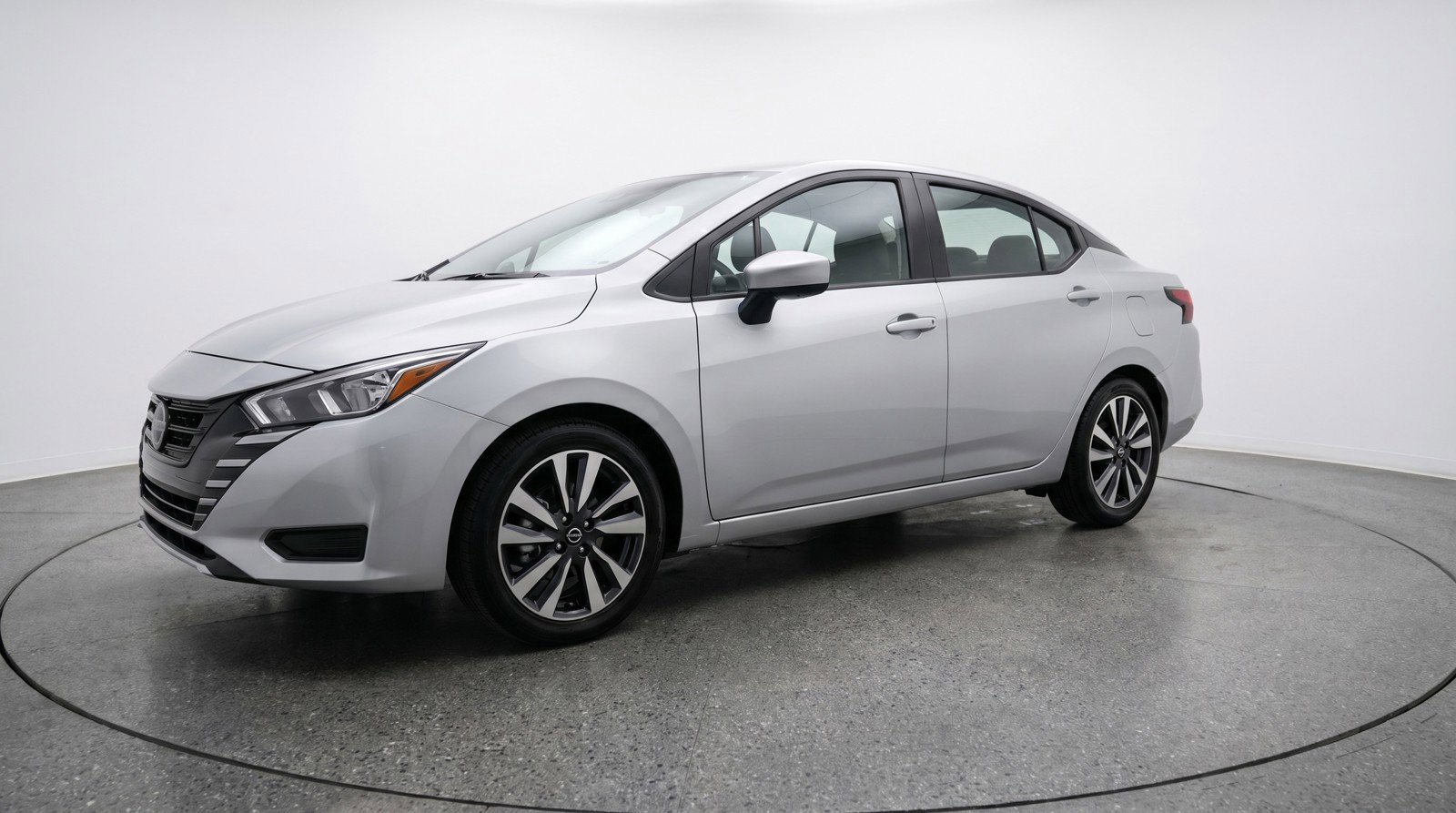 Used 2025 Nissan Versa SV FWD image 3