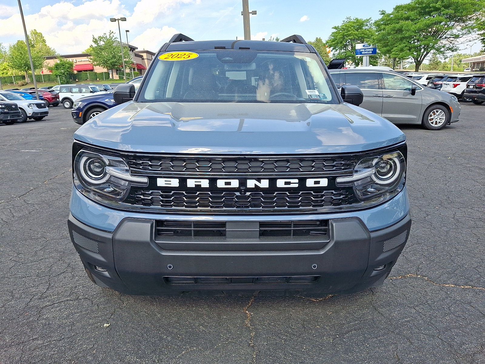 Used 2025 Ford Bronco Sport Outer Banks w/ Outer Banks Tech Package+ AWD/4WD image 2