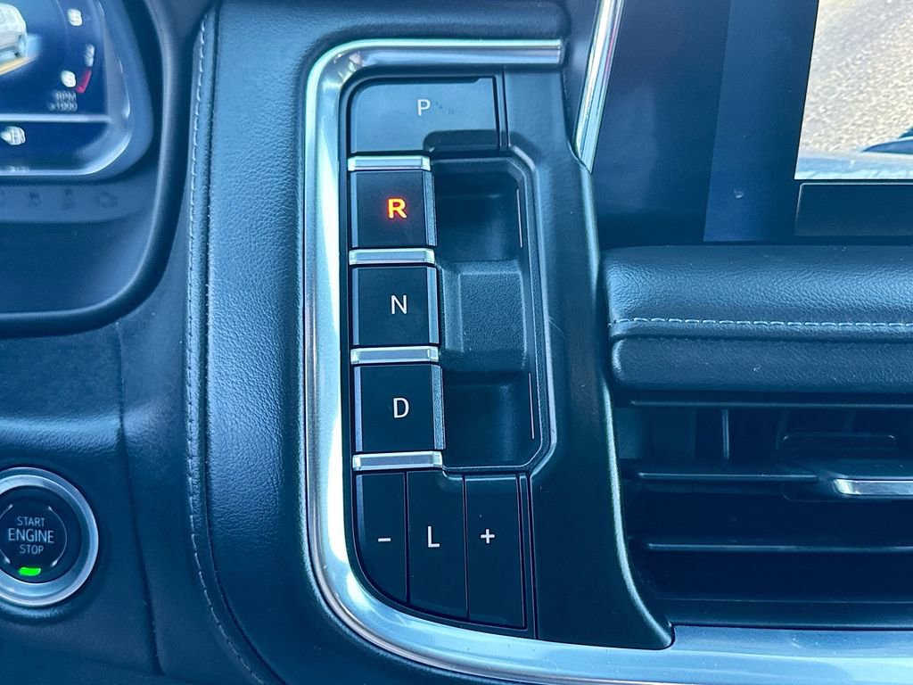 Certified 2024 Chevrolet Suburban LT image 17