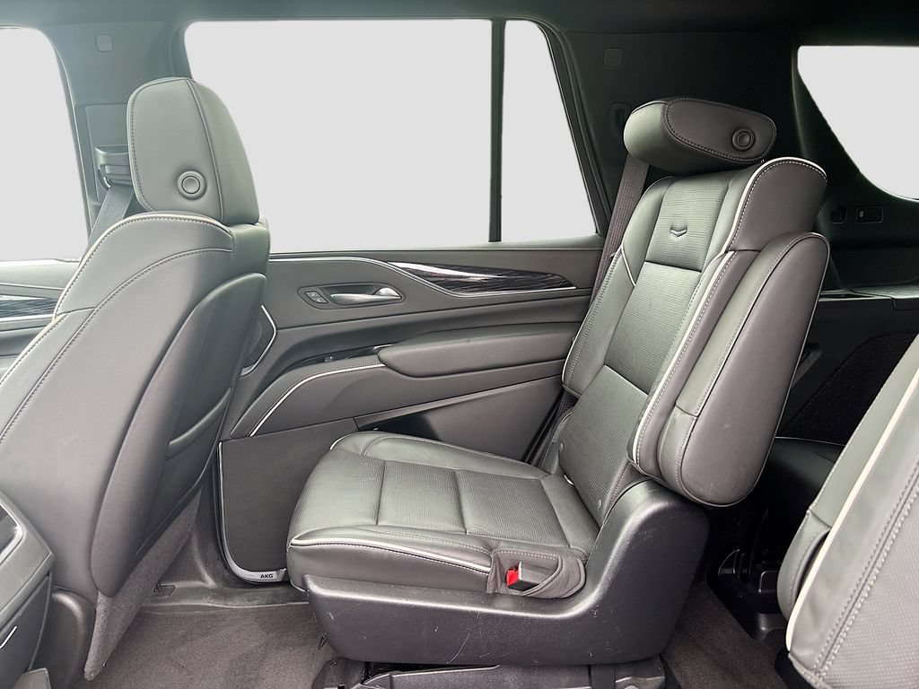 Used 2022 Cadillac Escalade Sport w/ Touring Package AWD/4WD image 24