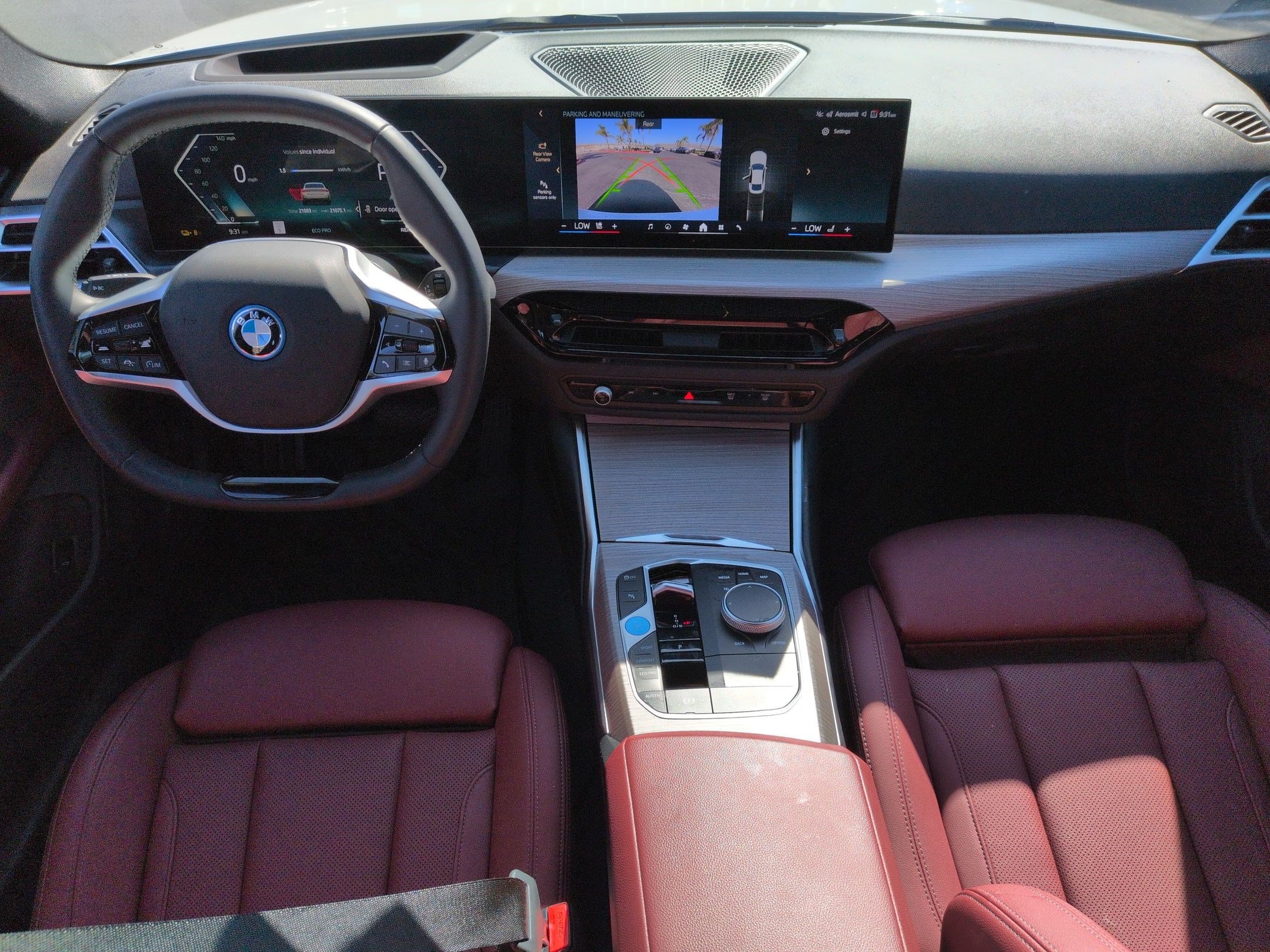 Certified 2025 BMW i4 eDrive40 w/ Premium Package RWD image 28