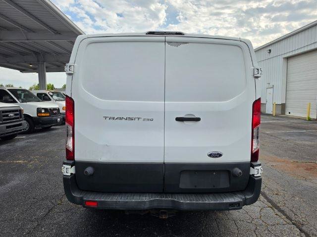 Used 2015 Ford Transit 250 148 Low Roof RWD image 6