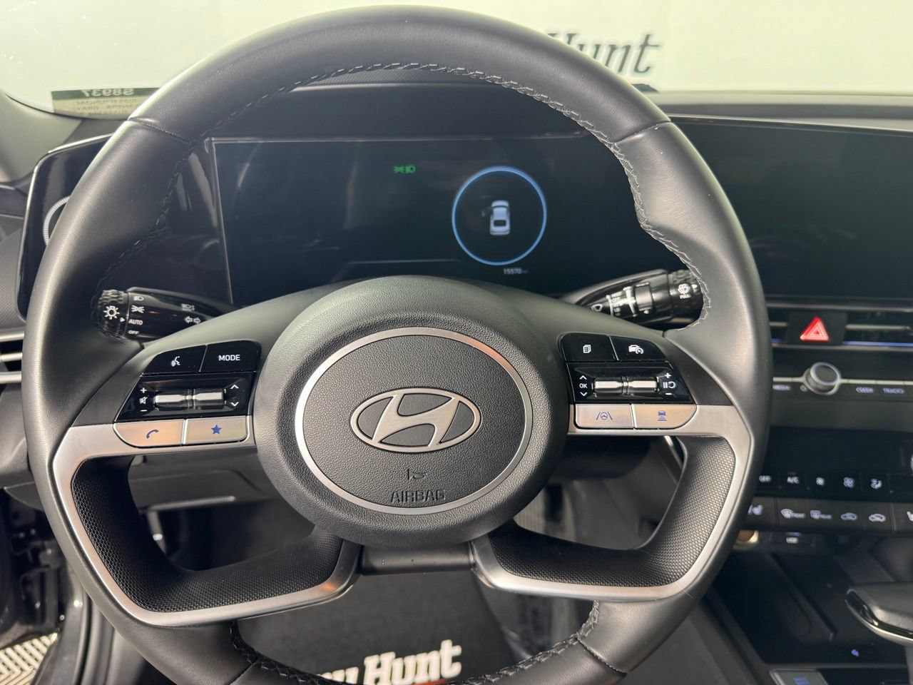 Used 2025 Hyundai Elantra Limited FWD image 12