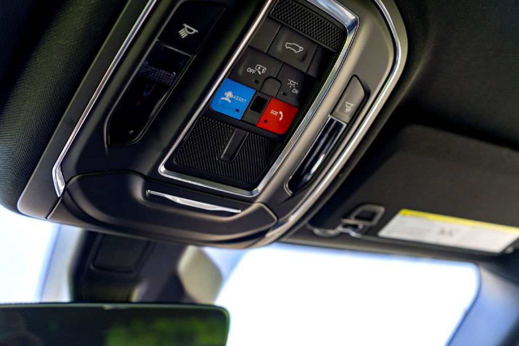 New 2025 Jeep Grand Cherokee L Limited w/ Black Appearance Package RWD image 19