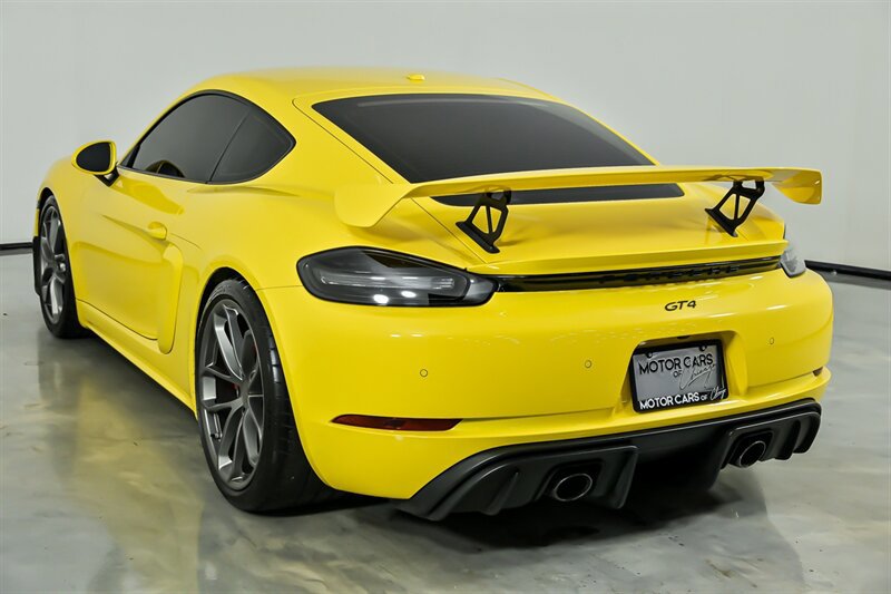 Used 2020 Porsche 718 Cayman GT4 RWD image 10