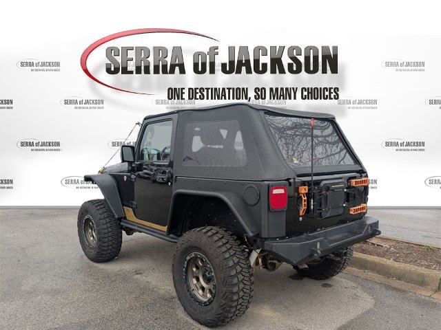 Used 2015 Jeep Wrangler Rubicon image 2