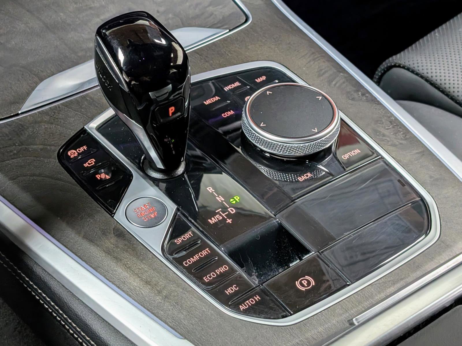 Used 2023 BMW X5 xDrive40i AWD/4WD image 28