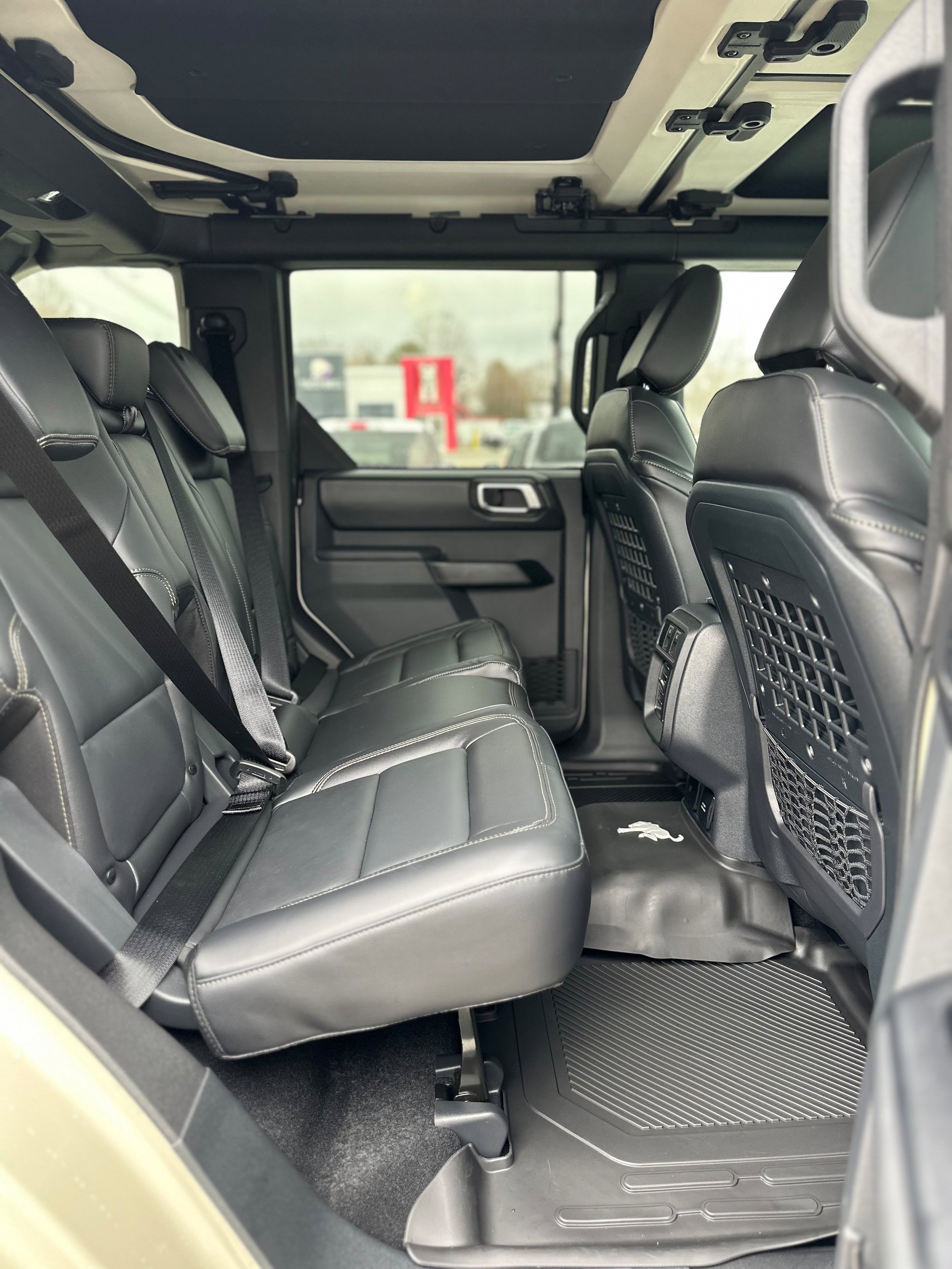 New 2025 Ford Bronco Badlands w/ Sasquatch Package AWD/4WD image 24