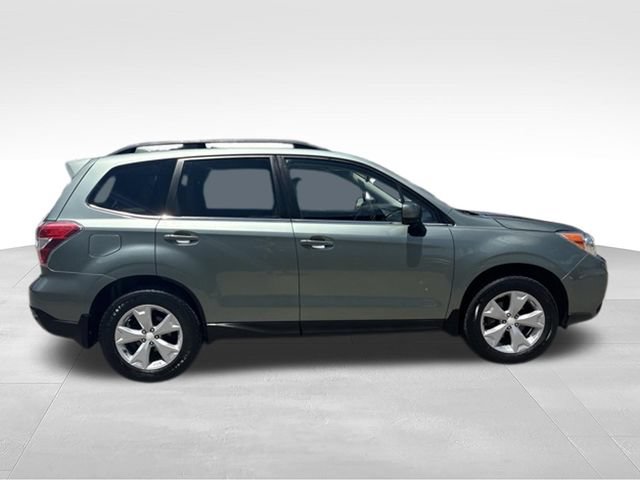 Used 2016 Subaru Forester 2.5i Limited AWD/4WD image 8