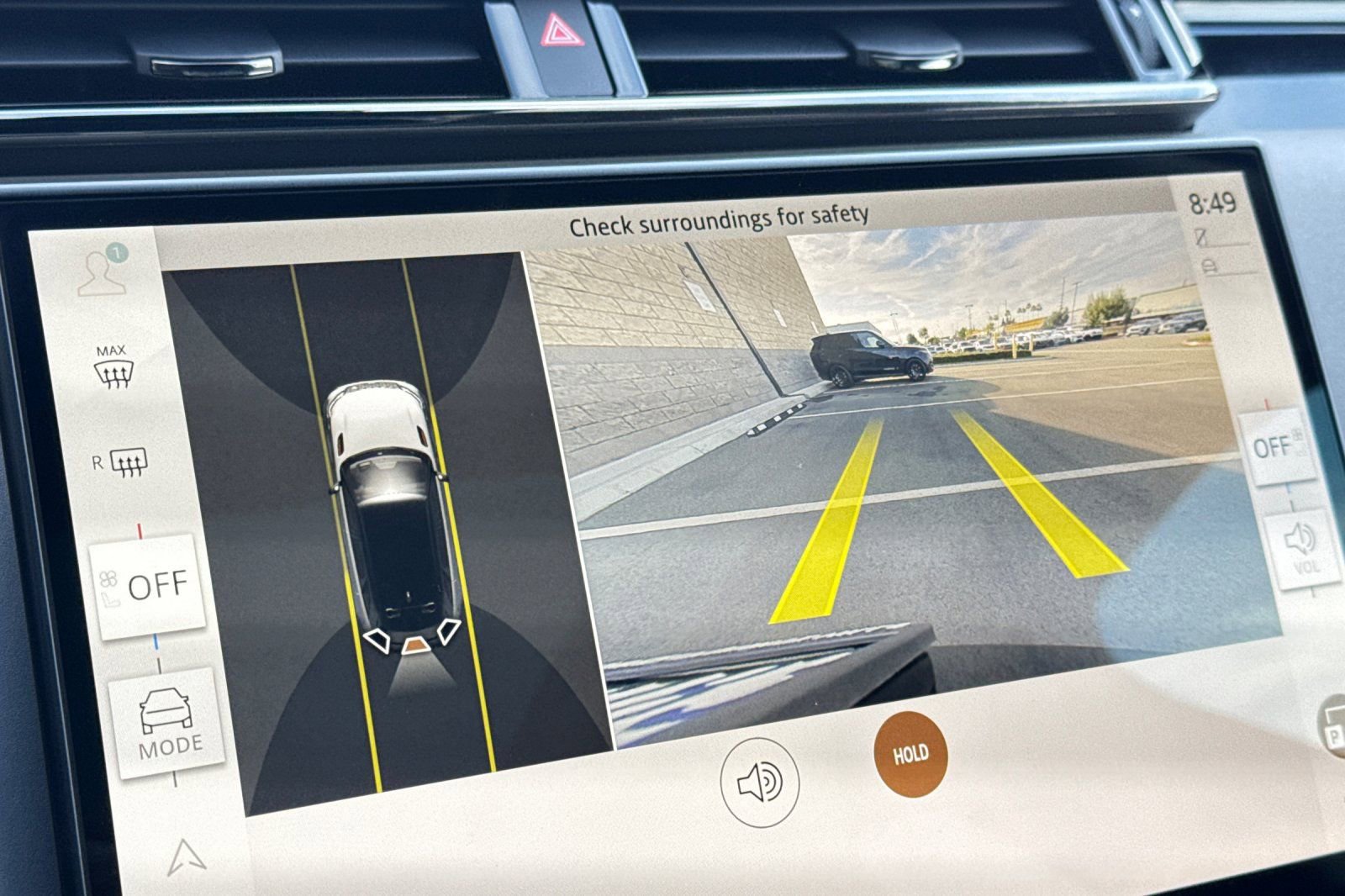 Used 2025 Land Rover Range Rover Velar Dynamic SE image 23