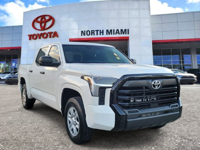 Used 2025 Toyota Tundra SR w/ SR Tow Package AWD/4WD image 1