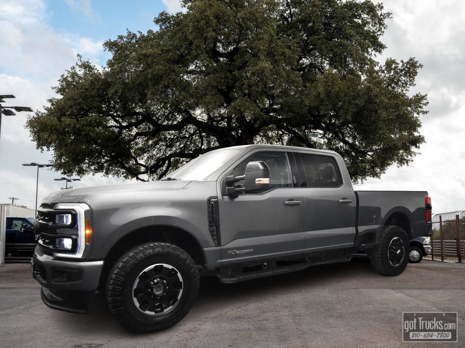 Used 2023 Ford F250 Lariat w/ Lariat Ultimate Package AWD/4WD image 1