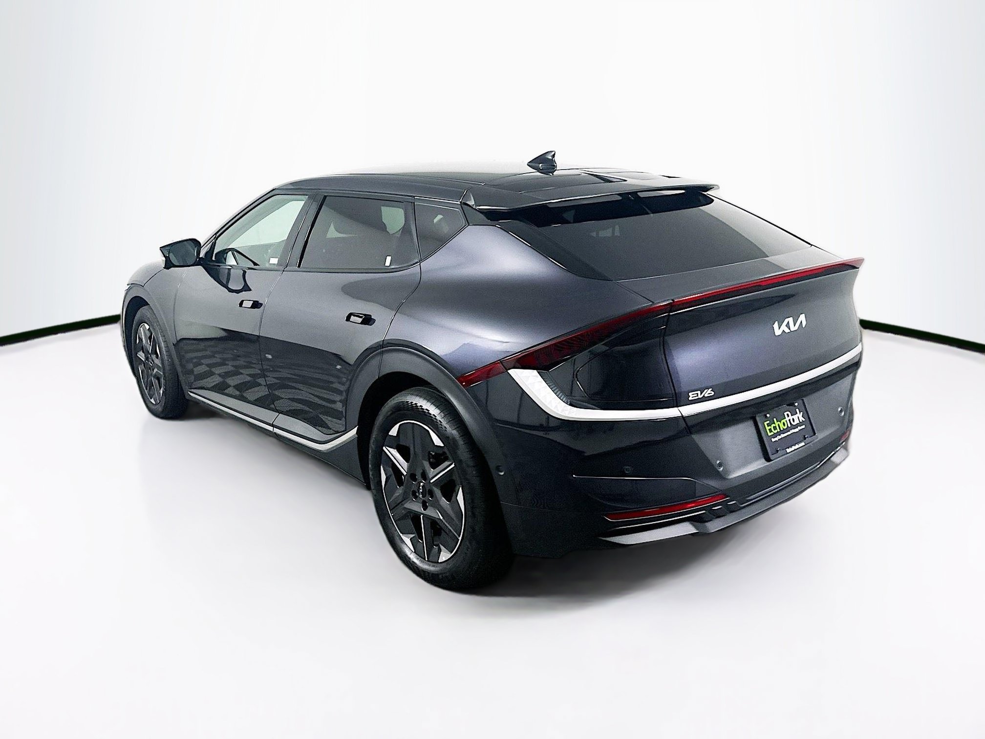 Used 2025 Kia EV6 Light w/ Light LR Technology Package RWD image 5