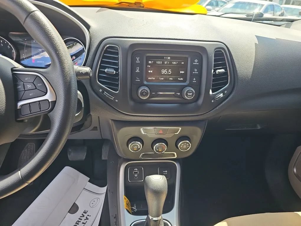 Used 2018 Jeep Compass Sport FWD image 16