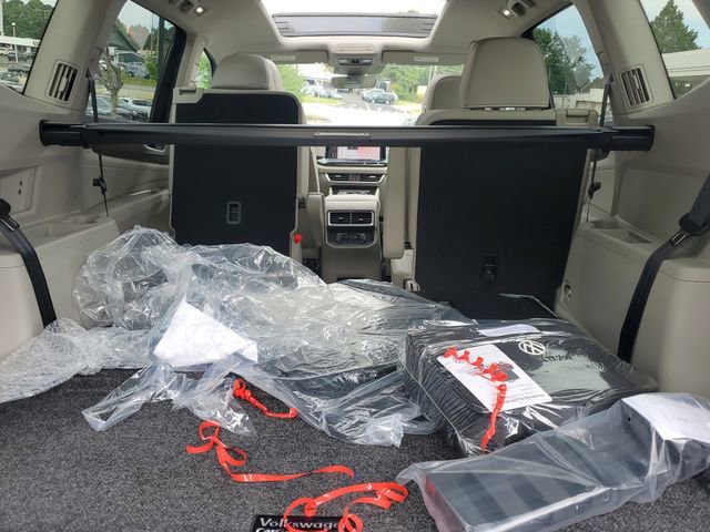 New 2026 Volkswagen Atlas SEL Premium R-Line image 9